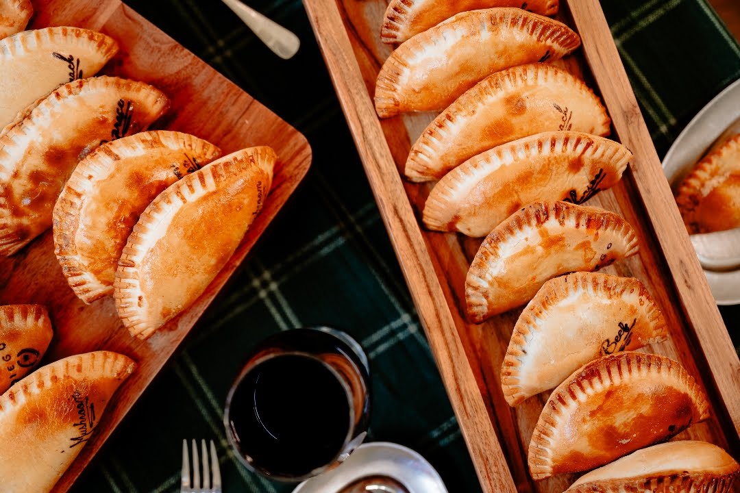 Maria Empanada by null