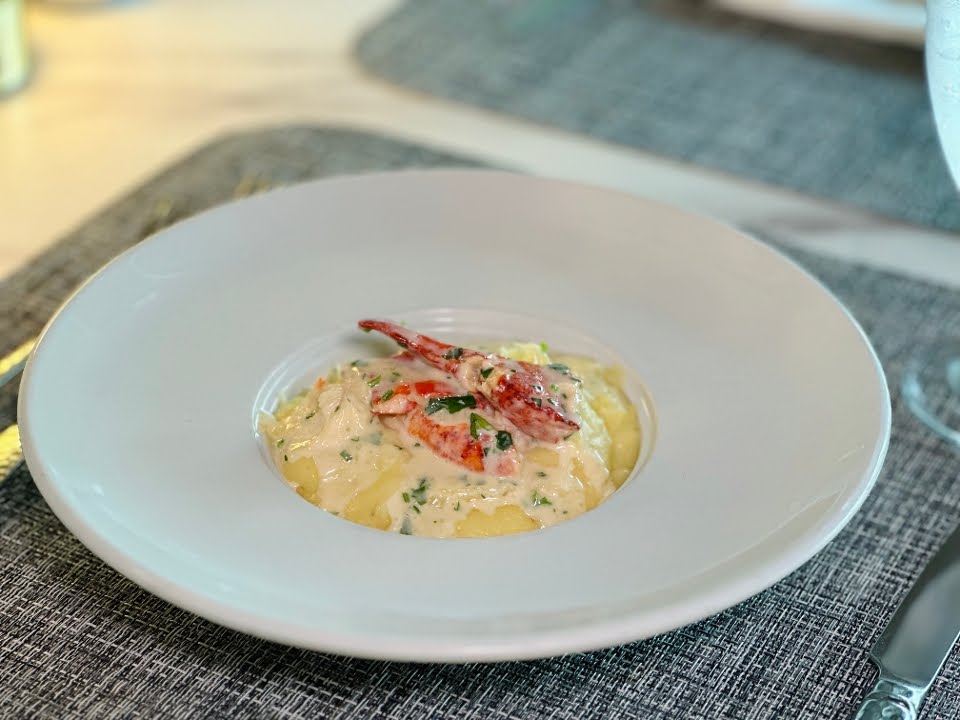 Five Bays Bistro by null