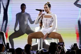 Duailipa dua lipa live at the grammys jpg x Dua lipa