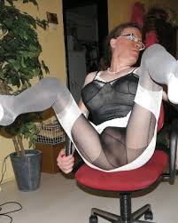 Mature mom can resist her pantyhose fetish jpg x Pantyhose fun