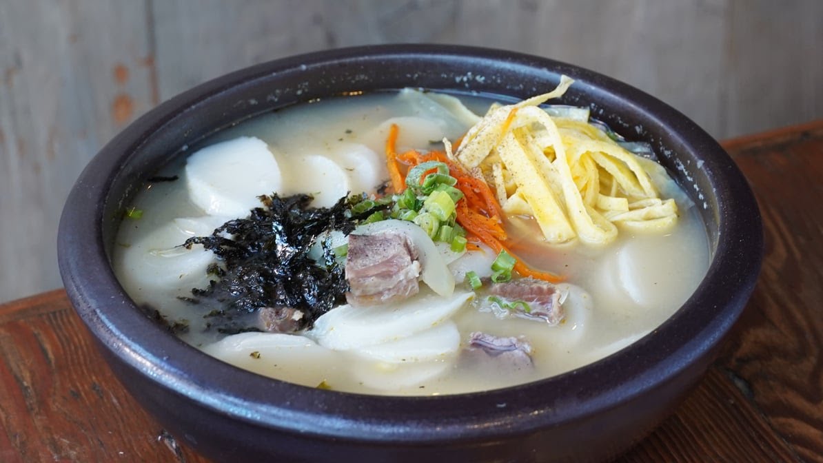 Hangari Kalguksu by null