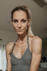 skinny mature spreading|Live imaging of airway epithelium reveals that mucociliary clearance  modulates SARS-CoV-2 spread | Nature Communications