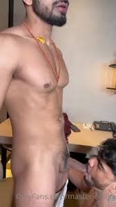 Shemale fingers a man asshole in indian gay porn jpg x Desi gay