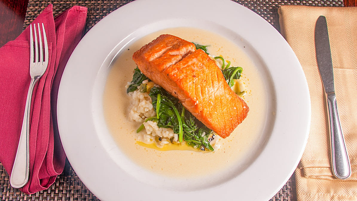 Tj Smith's restaurant & bar by null