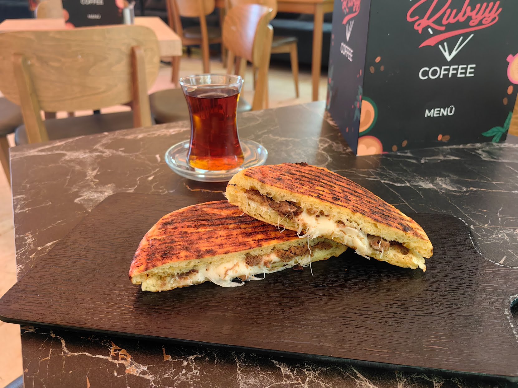 Cafe De Gozlemece by null