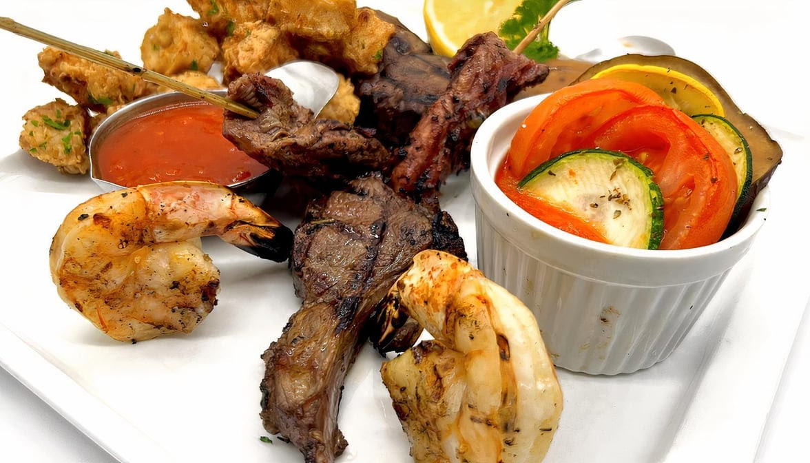 Vargas Steak-Bar-Sushi by null