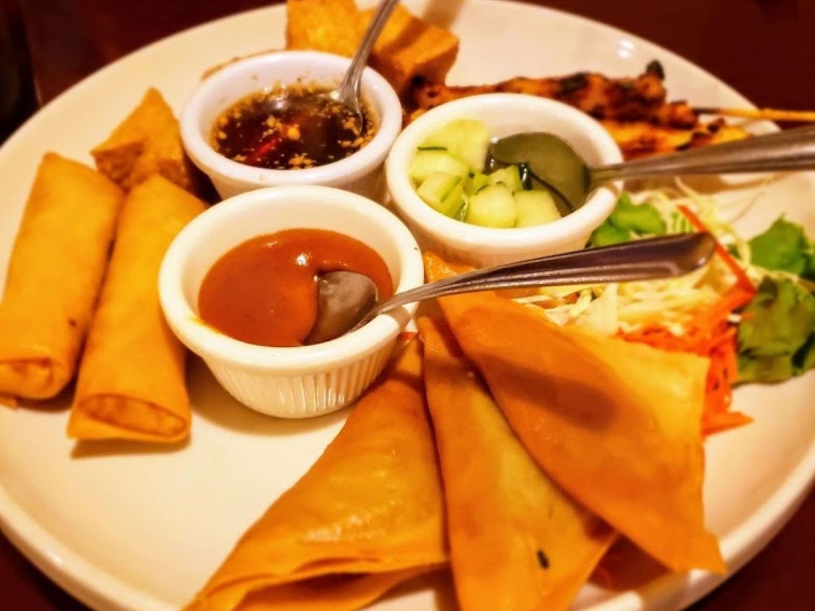 Chao Pra Ya Thai Cuisine by null