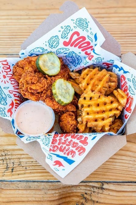 Mico's Hot Chicken by null
