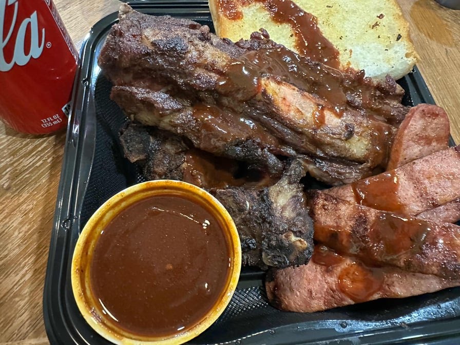 JiMMY'S BBQ And GRILL by null