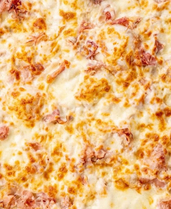 Acciuga Pizza by null