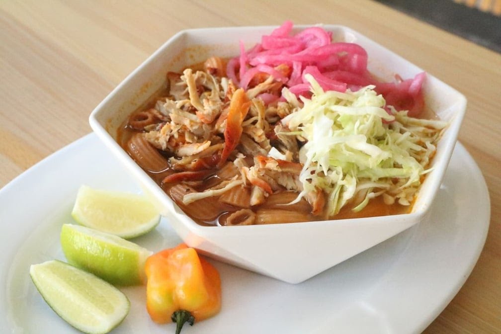 Catrachita Yucateca by null