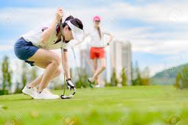 女子ゴルファー　しゃがみ画像|しゃがみスタイル」のアイデア 19 件 | 女子 プロ ゴルフ, 女子プロゴルファー, ゴルフファッション