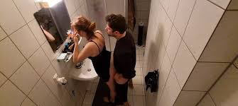 Anh sex loan luan voi chi dau maki hojo trong nha tam jpg x Dit trong nha