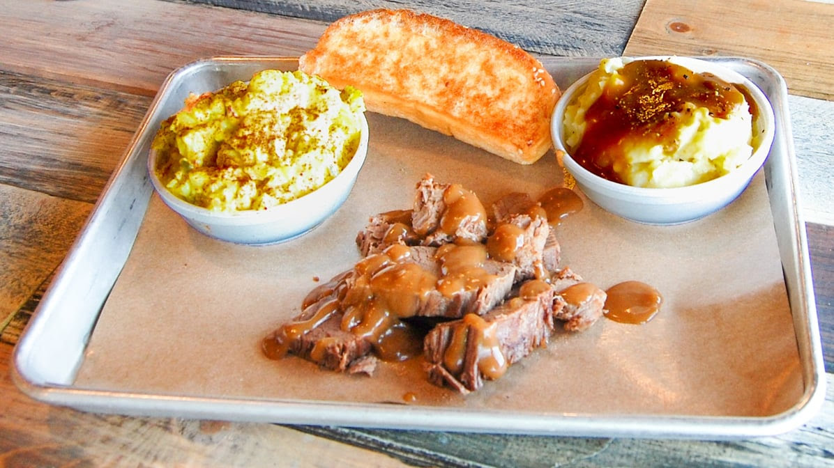 Bar-B-Cutie SmokeHouse by null