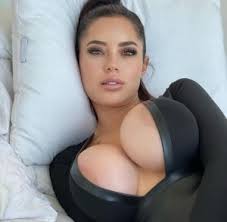 Free gros seins porn videos from thumbzilla jpg x Gros seins