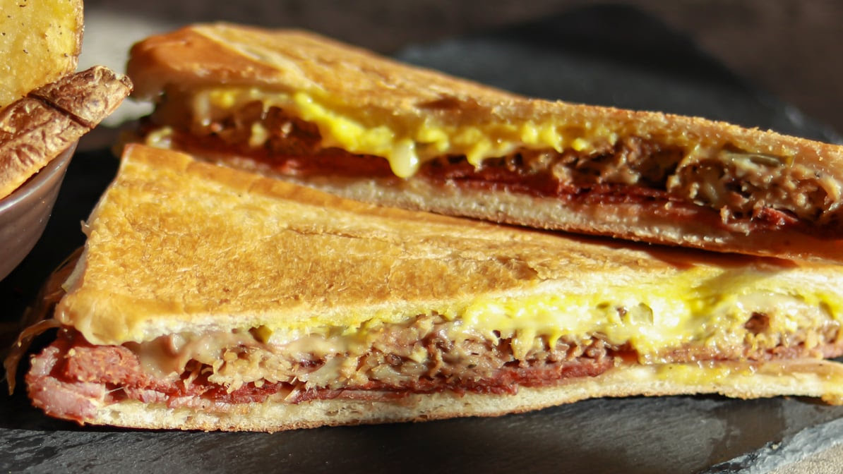 The Boozy Pig by null