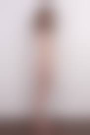 外人　直立　ヌード|外国人美女の頭の先からつま先まで全身写った直立ヌード | エロログZ