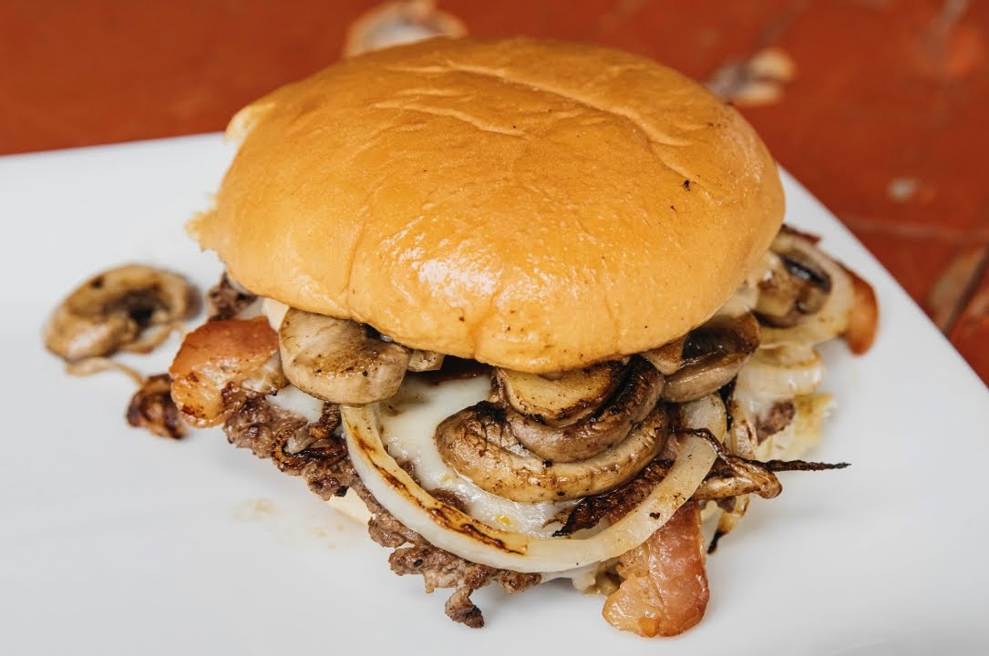 Cledis Burgers & Beer by null