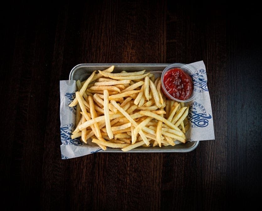 Tiffany Sports Lounge by null