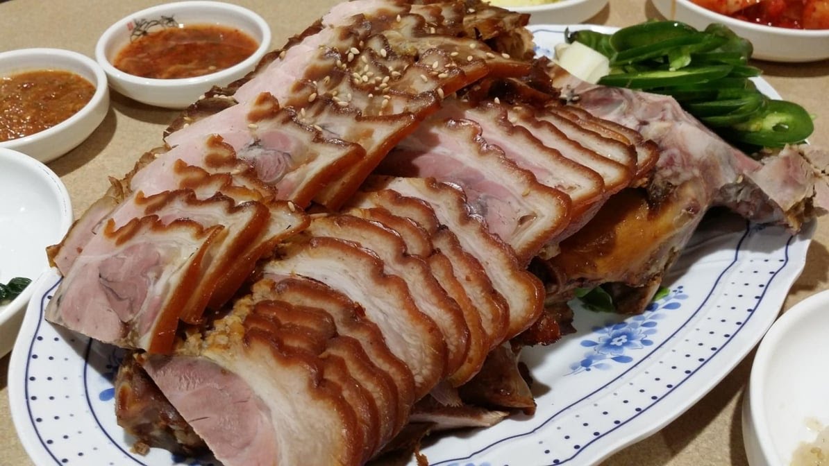 Dal Dong Nae restaurant by null