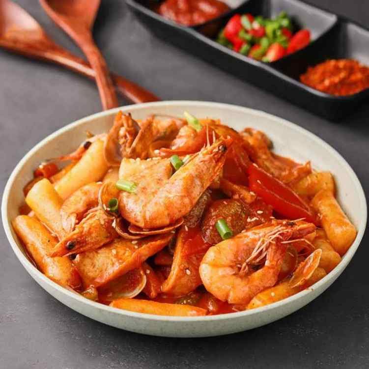 Zhong Guo Xiao Long Bao by null