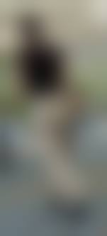 街中のエロ|フルHD 超高画質】限界ギリギリ!!肉感デカ尻丸出しで街中を歩くド変態オンナ!!周囲も啞然…。 - ヒップライン