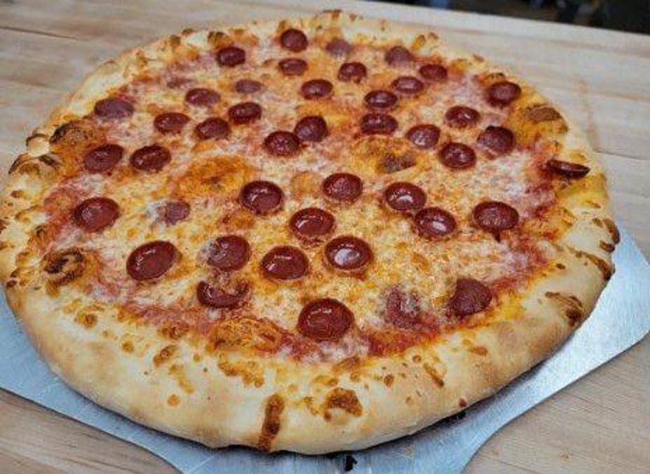 Edith's Pizza by null