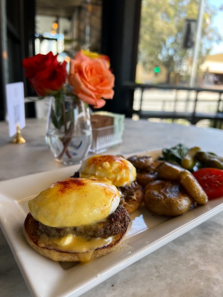 Blue Daisy Melrose by null