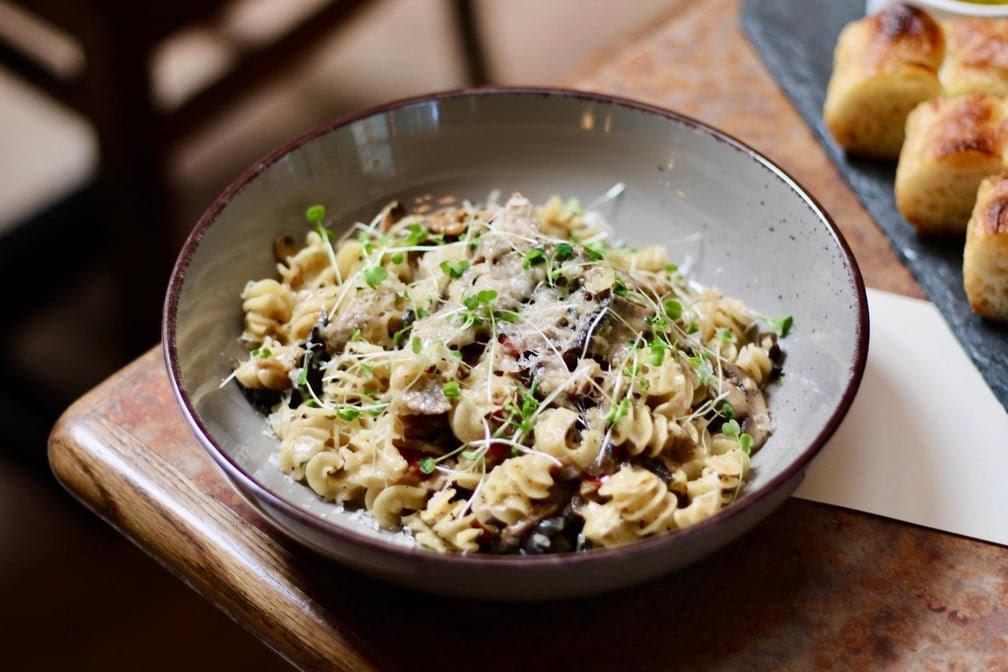 Fino Bistro & Pizzeria by null