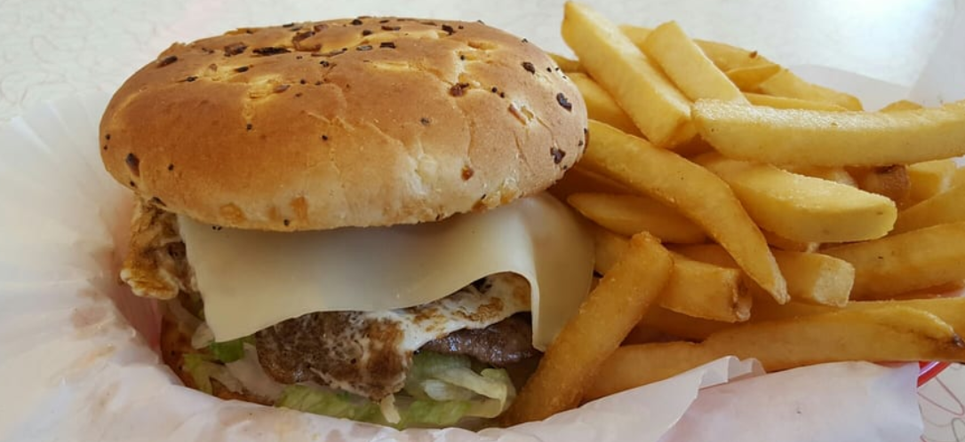 Cruiser's Drive-In by null