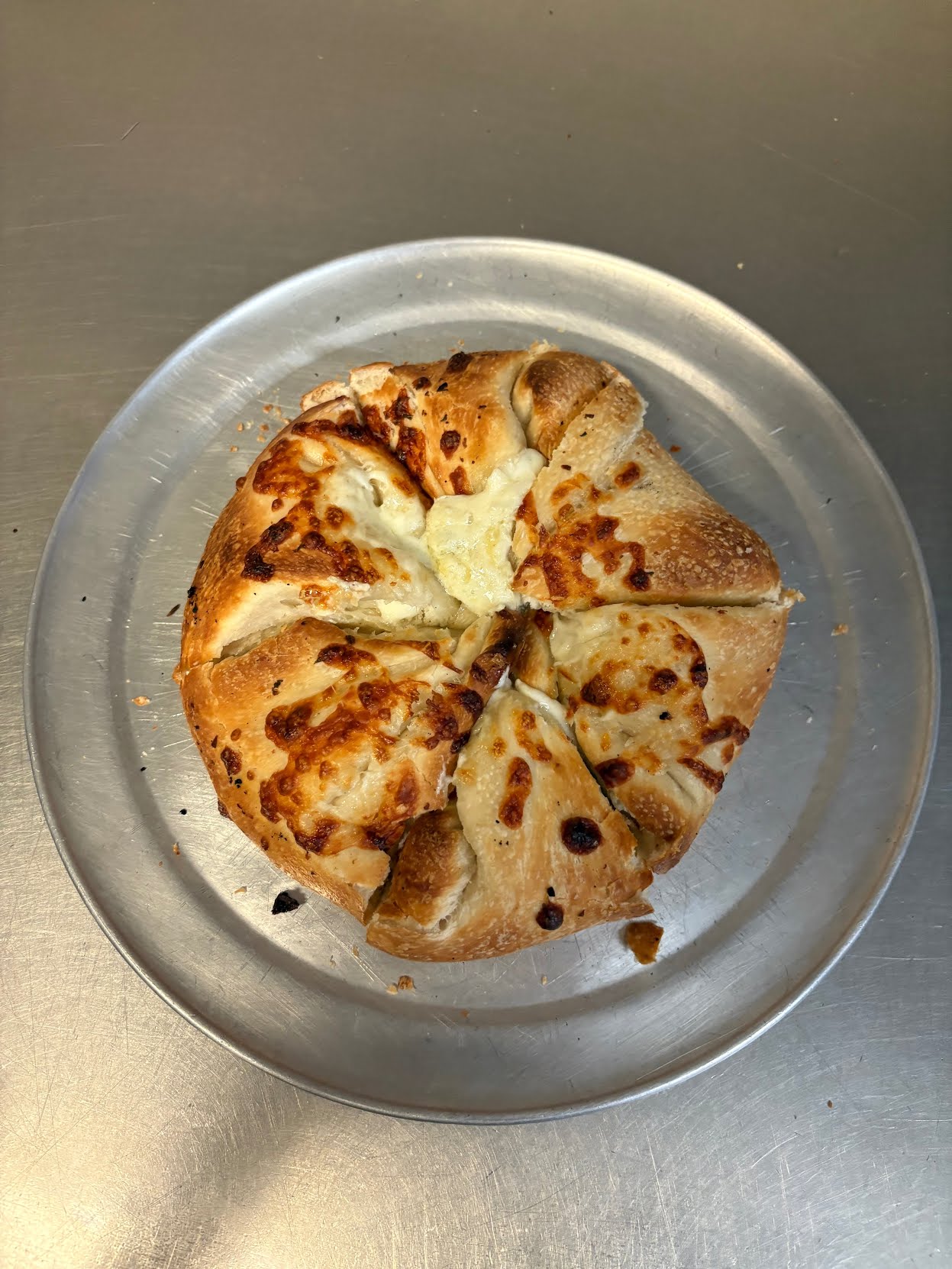 Free Wheeler Pizza by null