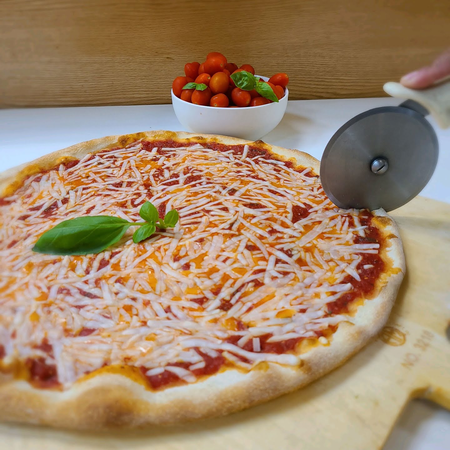 Outta Hand Pizza by null