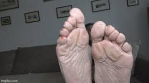 Fa afca amateur latina with super wrinkly soles offer a fetish dildo tease jpg x Wrinkly soles