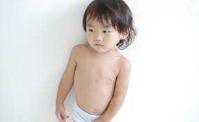  子供　おしっこ|トイレトレ】おしっこ出るかな？つんつん刺激してみる！踏ん張れる？【2歳3ヶ月】 - YouTube
