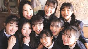 女子中学生　集合写真| / X