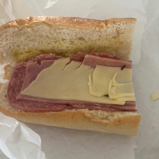 Best Sub Shop by null