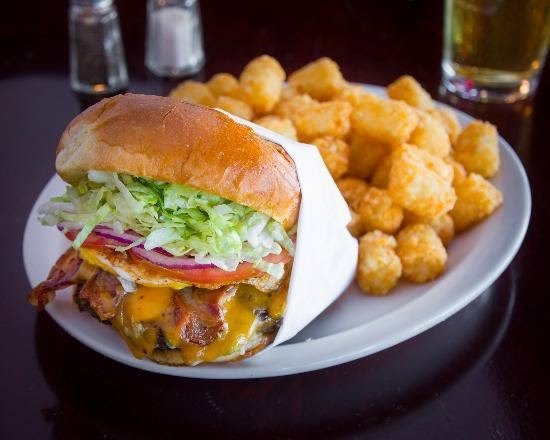 Brewski's Bar & Arcade by null