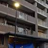 マンションで「女性が子ども２人落とし自分も飛び降りた」と ...