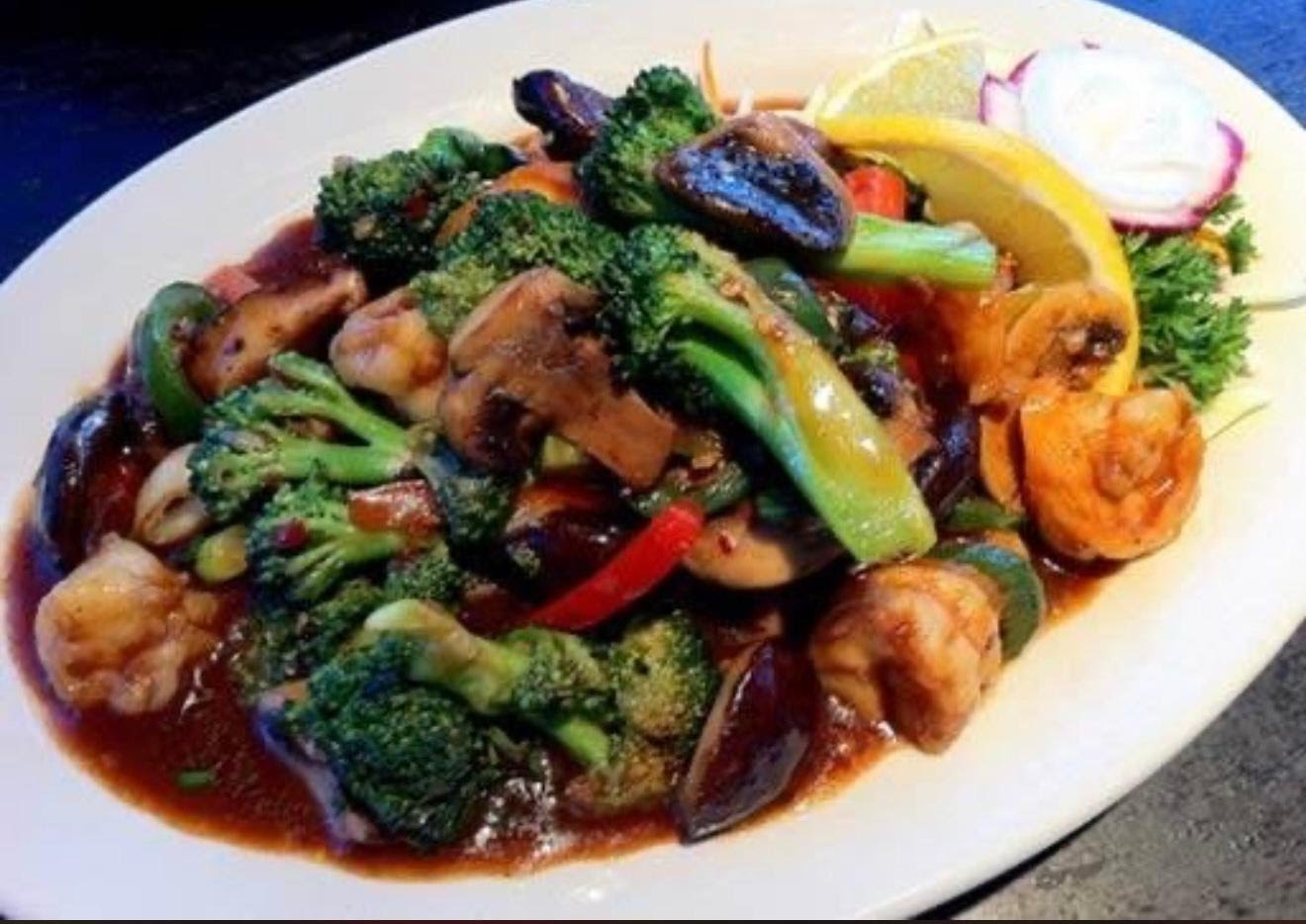 Suzi's Chinese by null