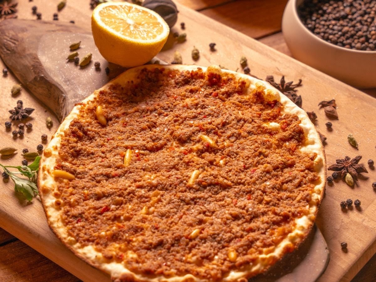 Baladna Express by null