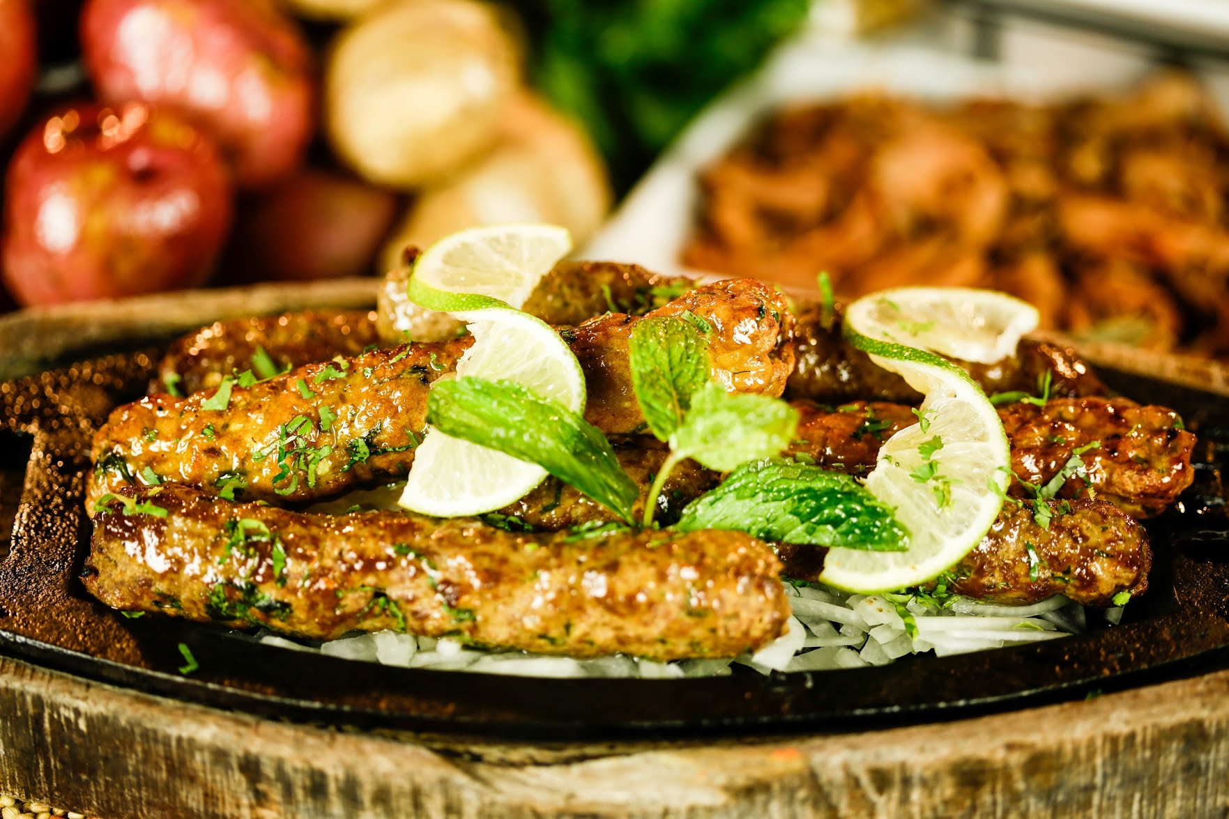 Naan -N- Curry Renton by null