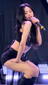 gfriend sinb Nude fakes|How K-Pop band, GFriend, Used Beauty to Reinvent Themselves | Glamour UK