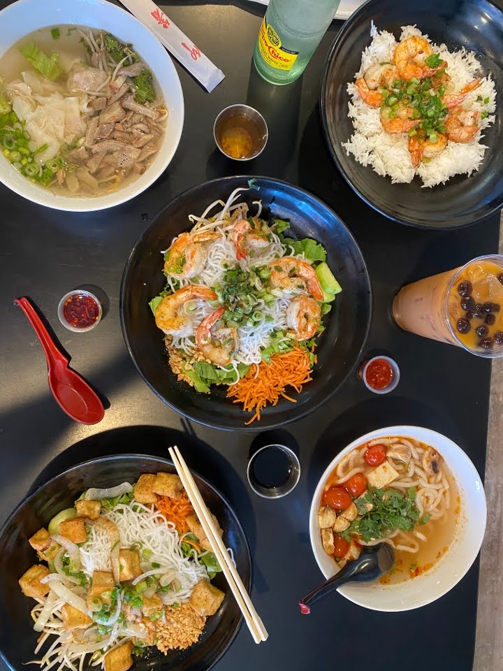 Jenni's Noodle House by null