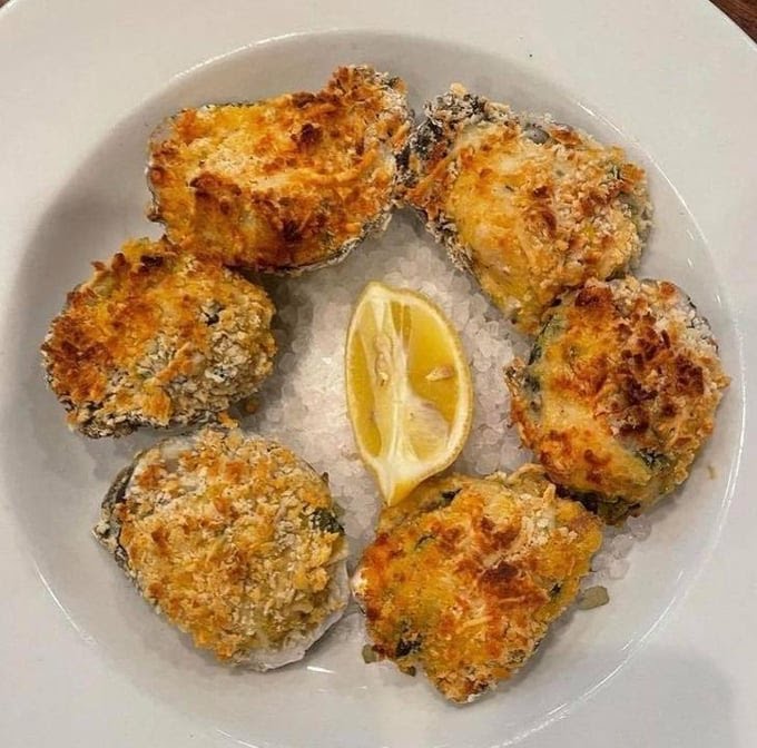 Pearlz Oyster Bar by null