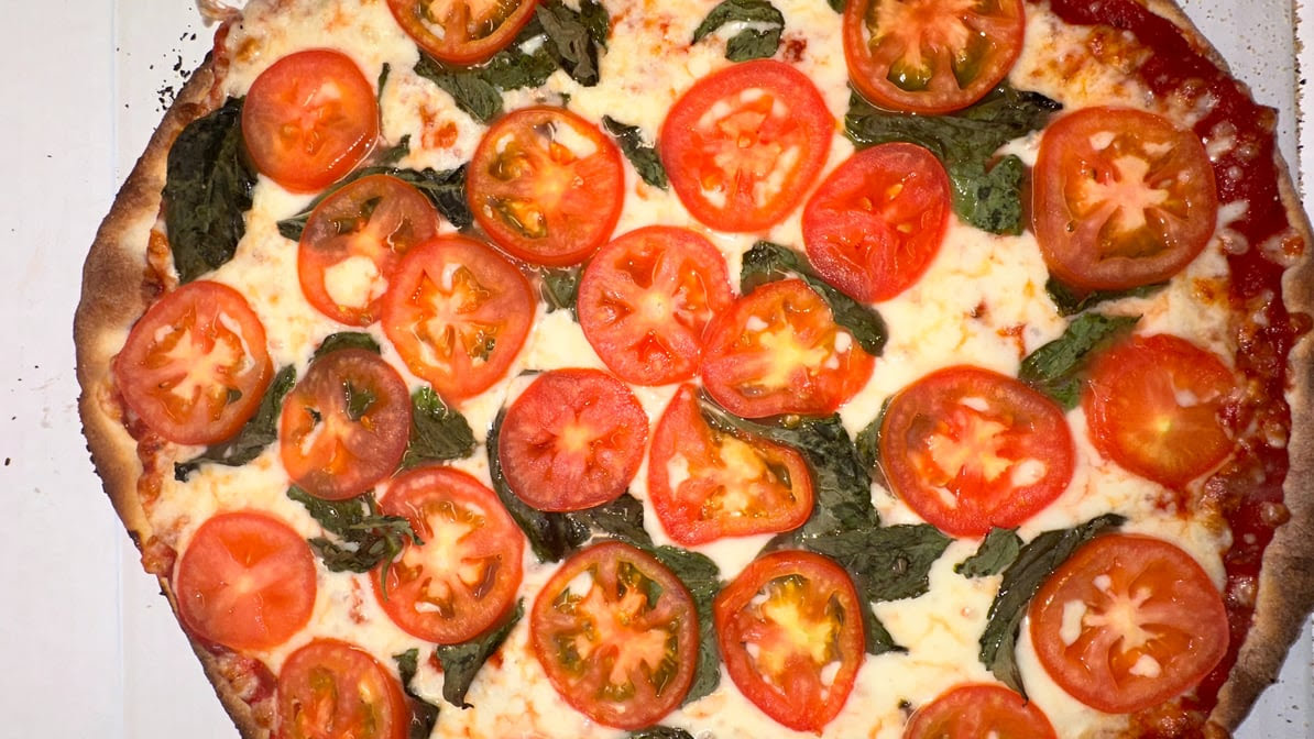 Lisa's Pizzeria by null