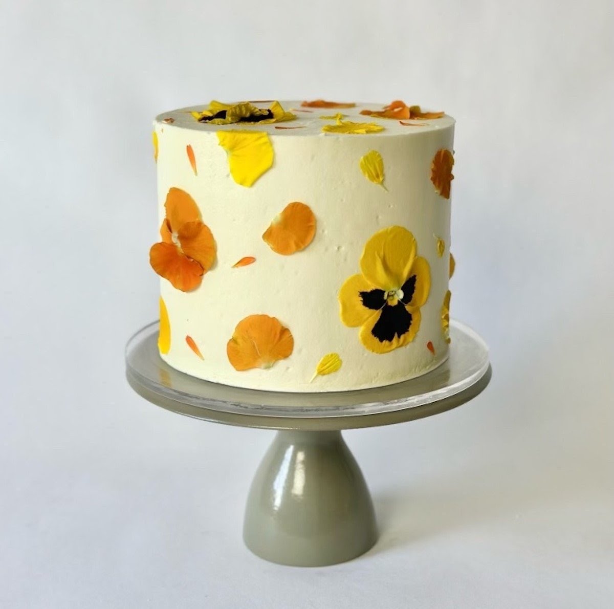 Flouring Cake Shop by null