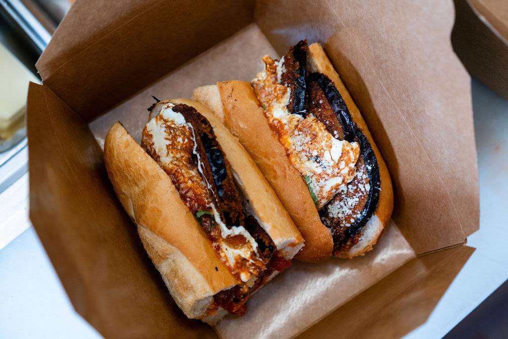 Mordi’s Sandwich Shop by null