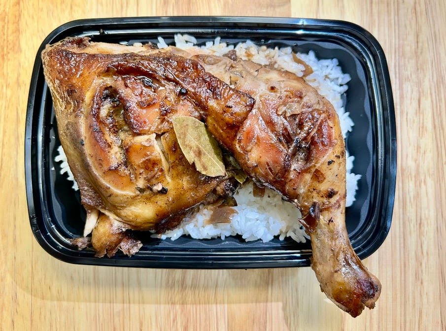 HALO HALO FILIPINO KITCHEN by null