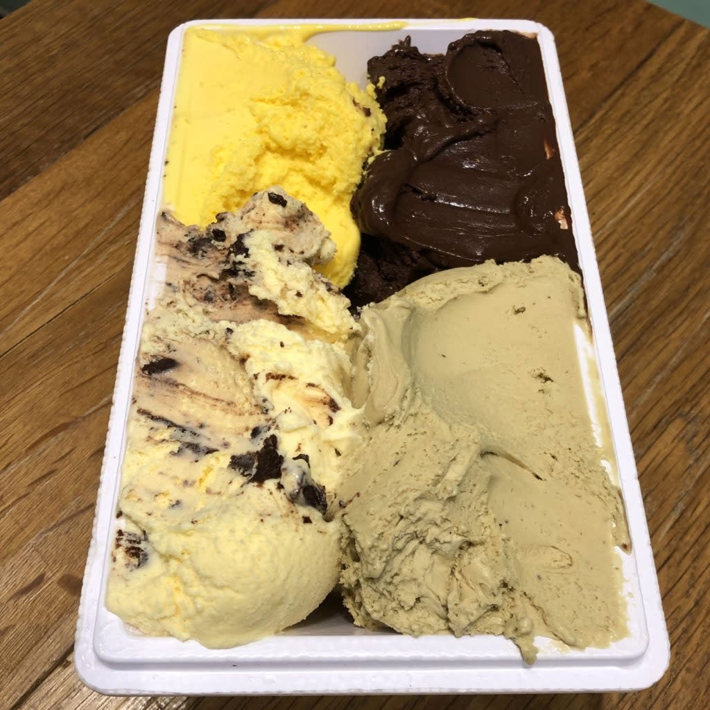 Gelateria Popolare 2 by null