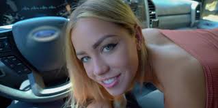Easaatbaaaaaa tqrwuozkejwv xea jpg x Giving head in car